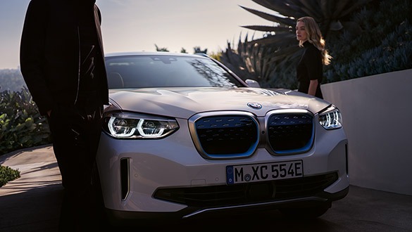 BMW iX3 Front