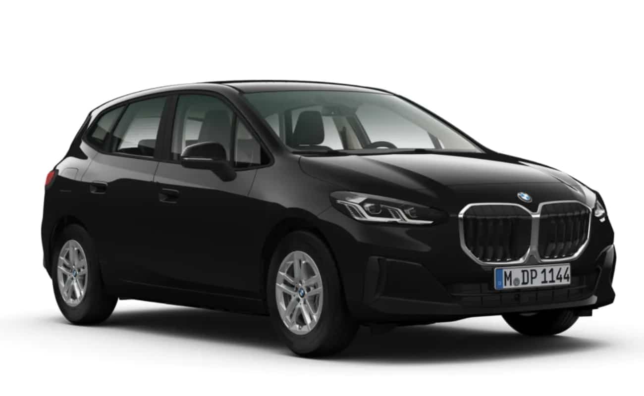 BMW 218d Active Tourer Schwarz uni mit 16" Leichtmetallräder Doppelspeiche 186